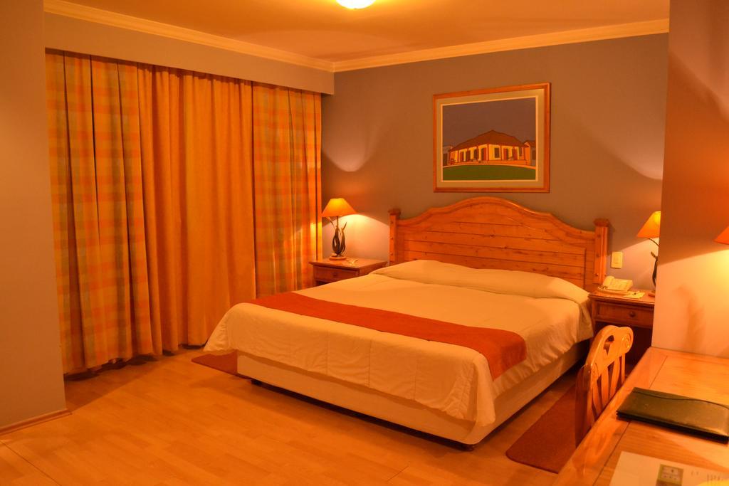Hotel Las Margaritas 亚松森 外观 照片
