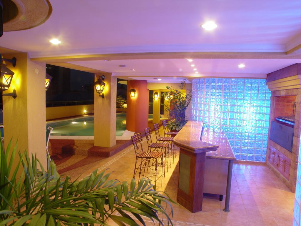 Hotel Las Margaritas 亚松森 外观 照片
