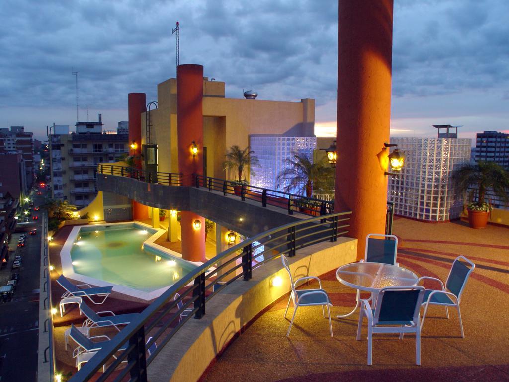 Hotel Las Margaritas 亚松森 外观 照片