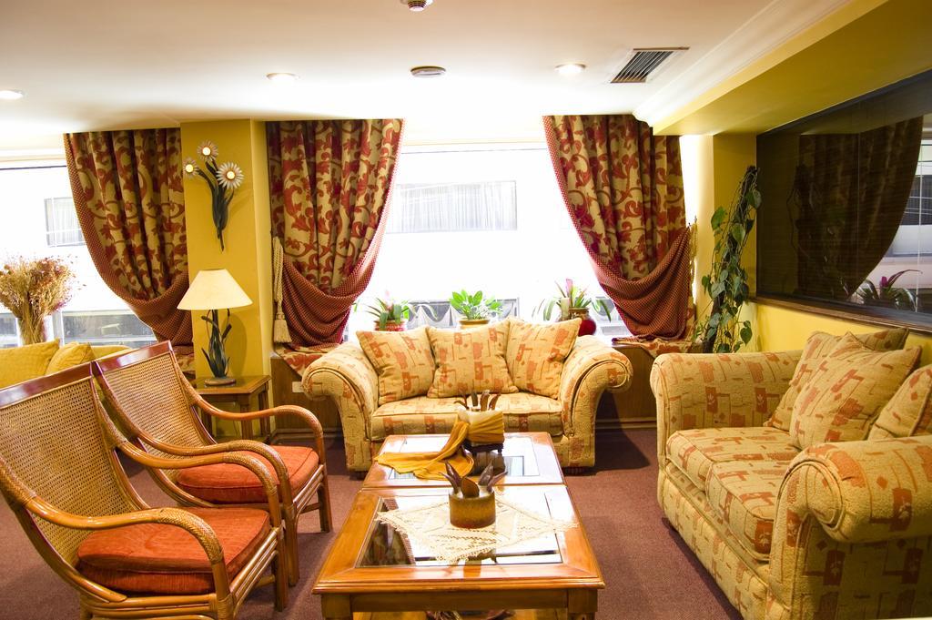 Hotel Las Margaritas 亚松森 外观 照片