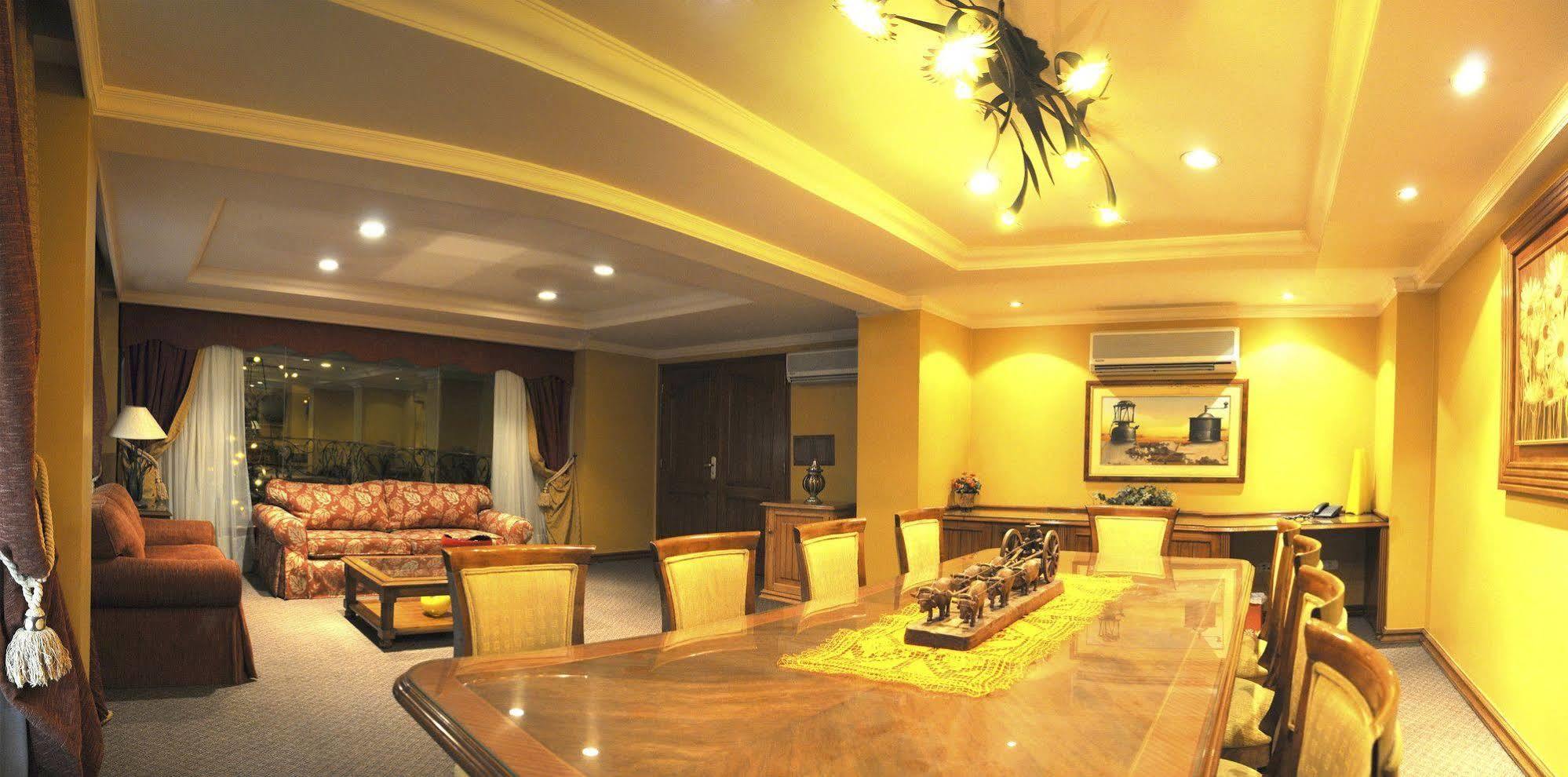 Hotel Las Margaritas 亚松森 外观 照片