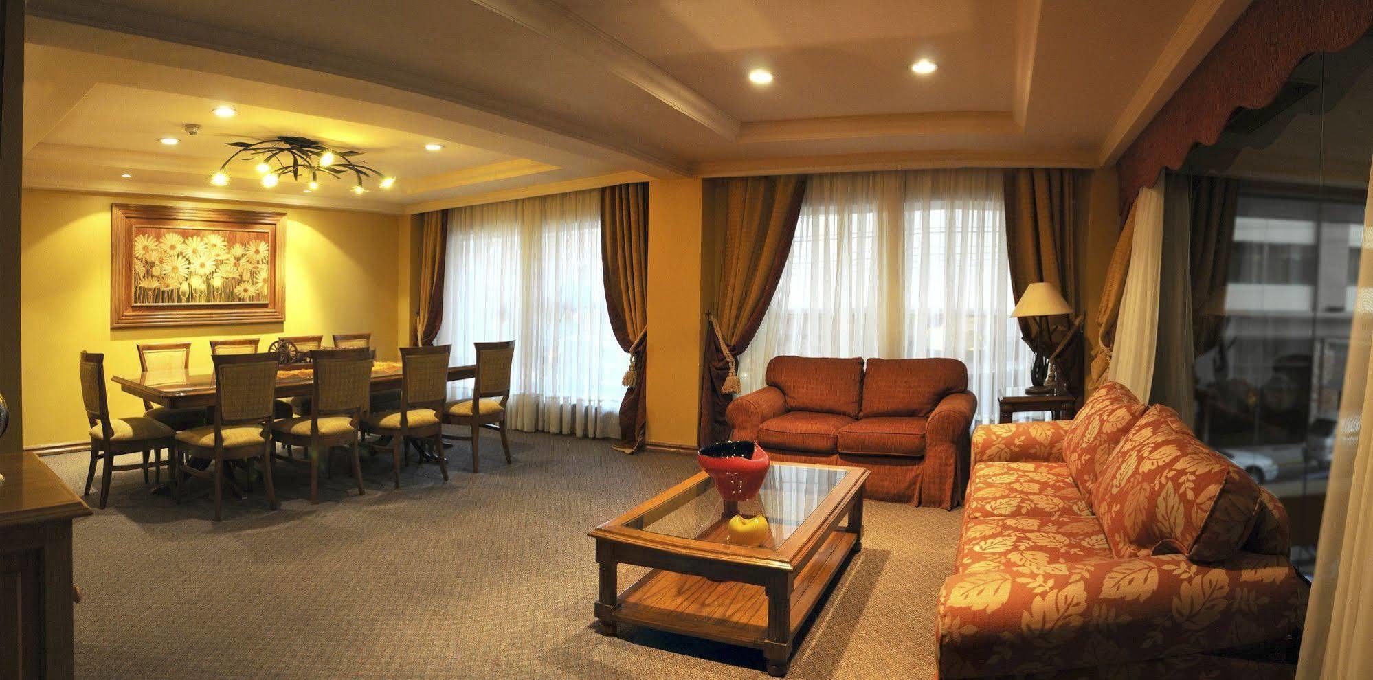 Hotel Las Margaritas 亚松森 外观 照片