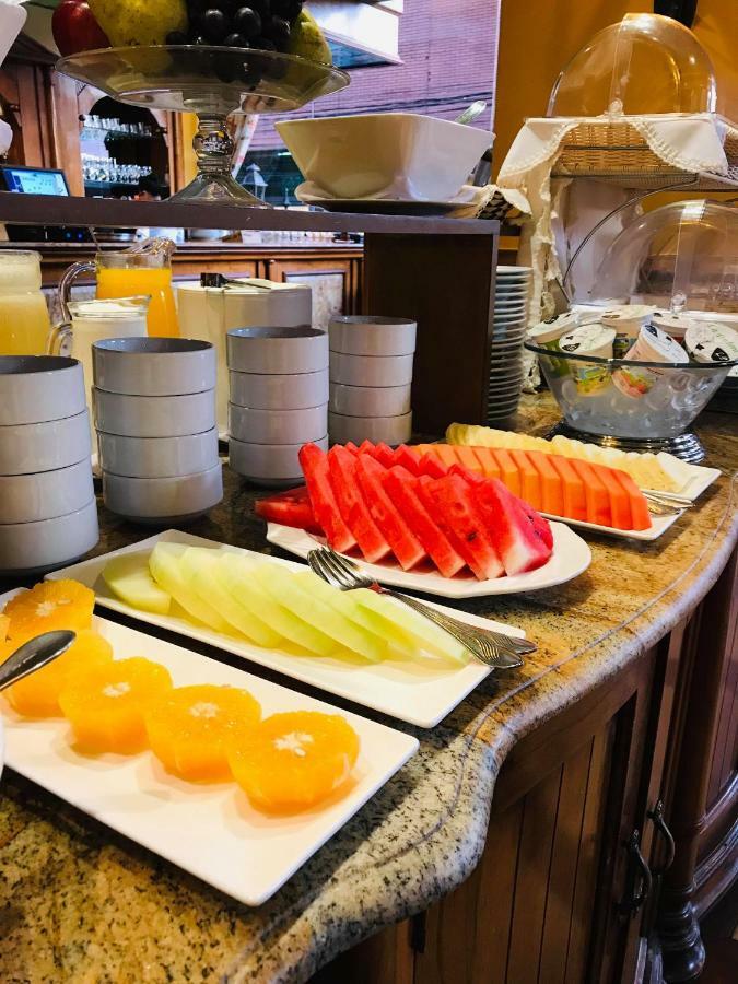 Hotel Las Margaritas 亚松森 外观 照片